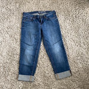 EUC! Gap straight crop size 6/28.